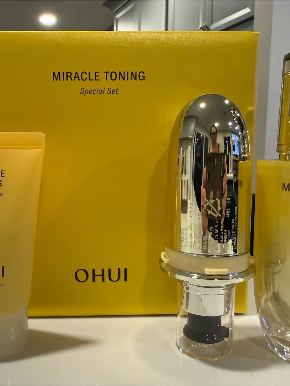 OHUI Miracle Toning Glow Serum 50ml Set with 50ml Refill 40ml Cleanser